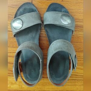 Taos Wedge Sandals Gray Leather with Silver Accents